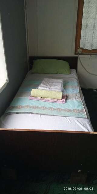 Хостелы Canal Hostel Шеки Двухместный номер с 1 кроватью или 2 отдельными кроватями-5