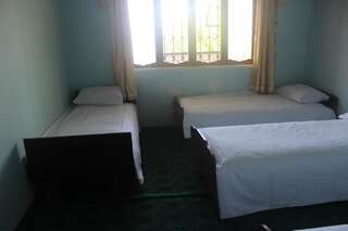 Хостелы Canal Hostel Шеки Односпальная кровать в общем номере для женщин-14